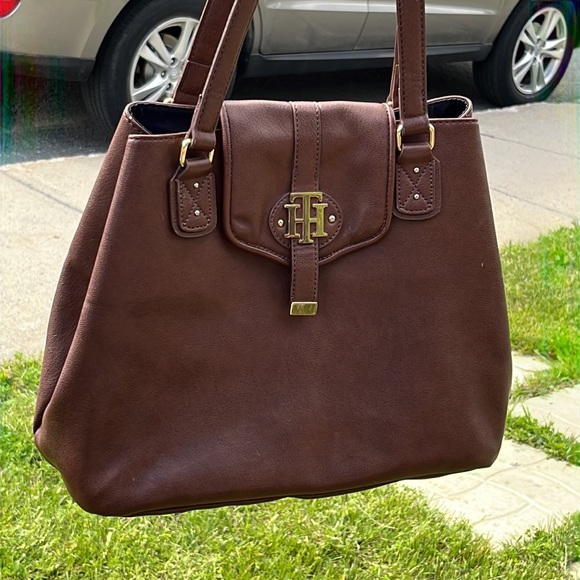 A vintage Tommy Hilfiger Brown bag - Picture 2 of 3